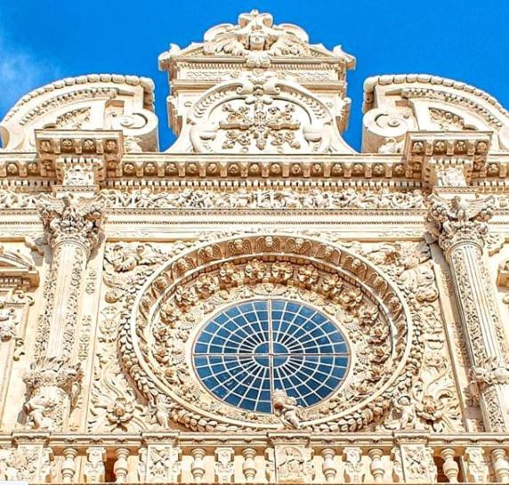"Il Vecchio Salone" Appartamento In Pieno Centro Con Garage Privato Lecce Exteriör bild