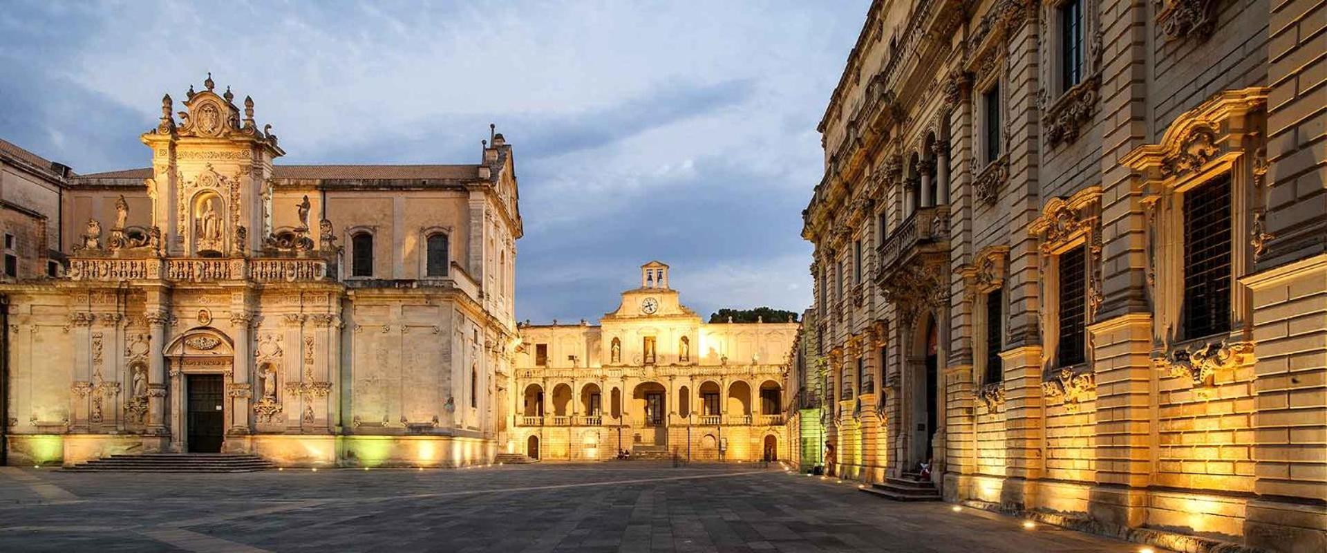 "Il Vecchio Salone" Appartamento In Pieno Centro Con Garage Privato Lecce Exteriör bild
