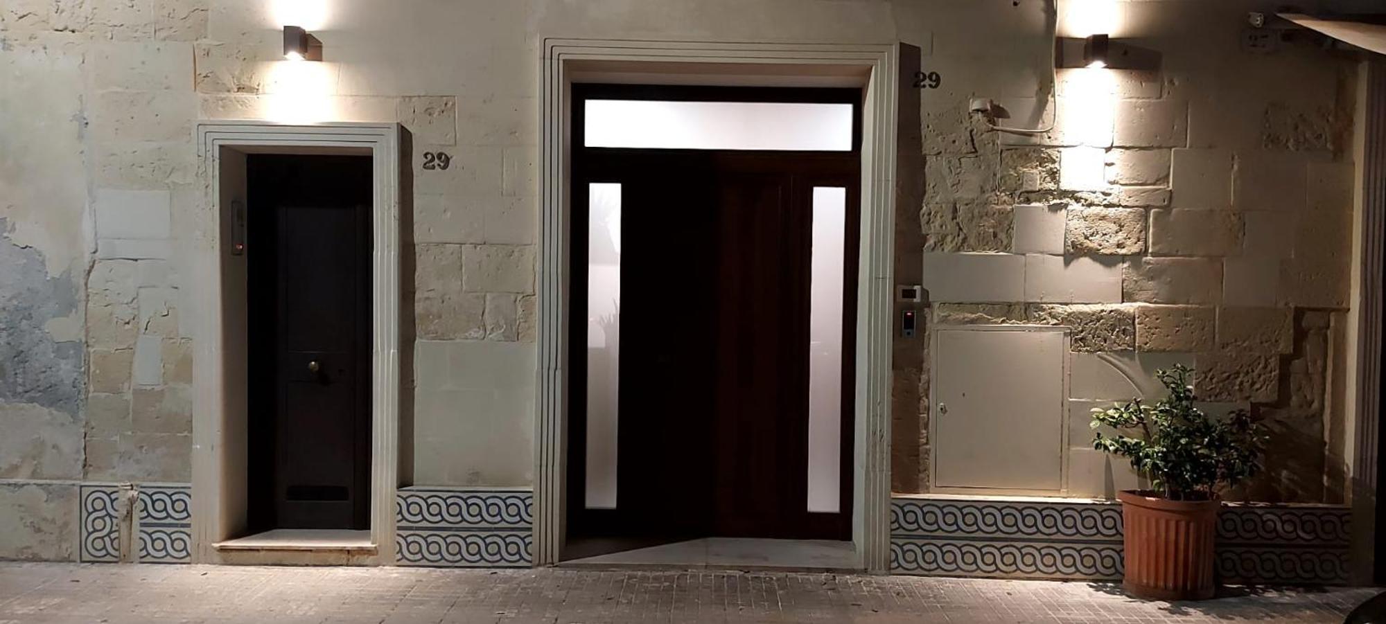"Il Vecchio Salone" Appartamento In Pieno Centro Con Garage Privato Lecce Exteriör bild